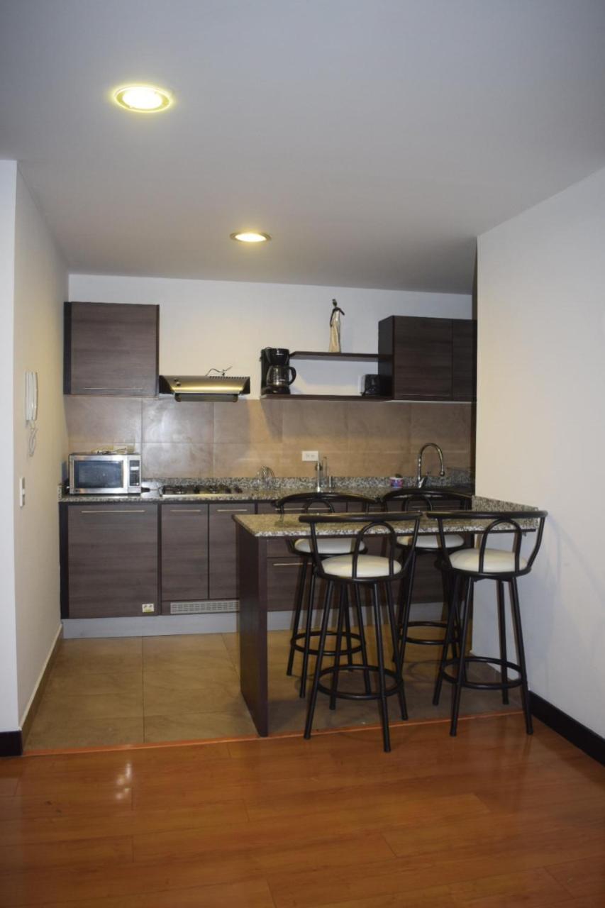 Deluxe apartment Metroplaza Quito Esterno foto